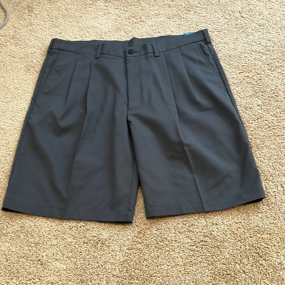 New! PGA Tour SZ 38 mens asphalt athletic shorts . - Picture 1 of 7